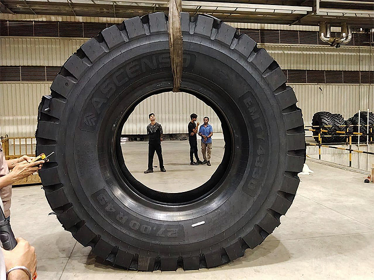 Ascenso 27.00 R49 tyre